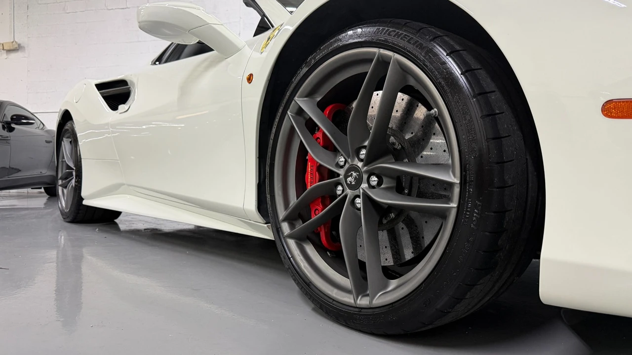 2019 Ferrari 488 Spider - Image 10 of 31