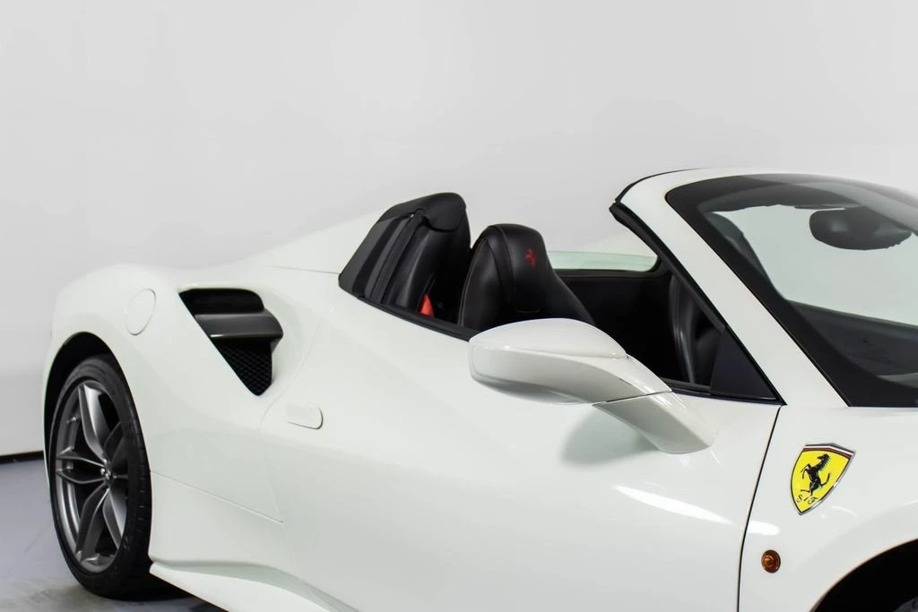 2019 Ferrari 488 Spider - Image 15 of 31