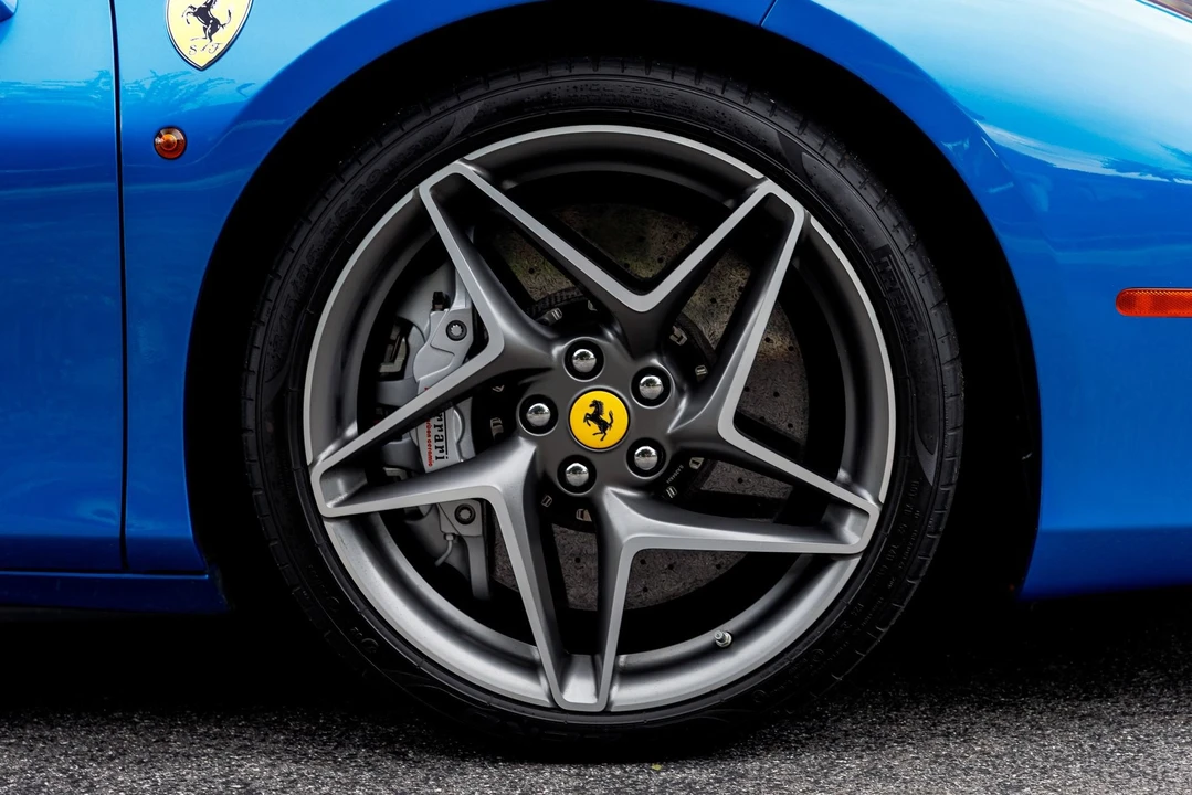 2019 Ferrari 488 Spider - Image 16 of 31