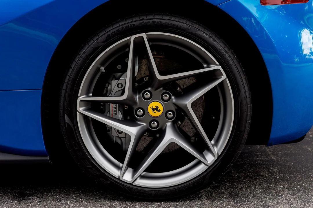 2019 Ferrari 488 Spider - Image 13 of 31