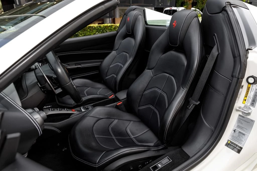 2019 Ferrari 488 Spider - Image 10 of 31