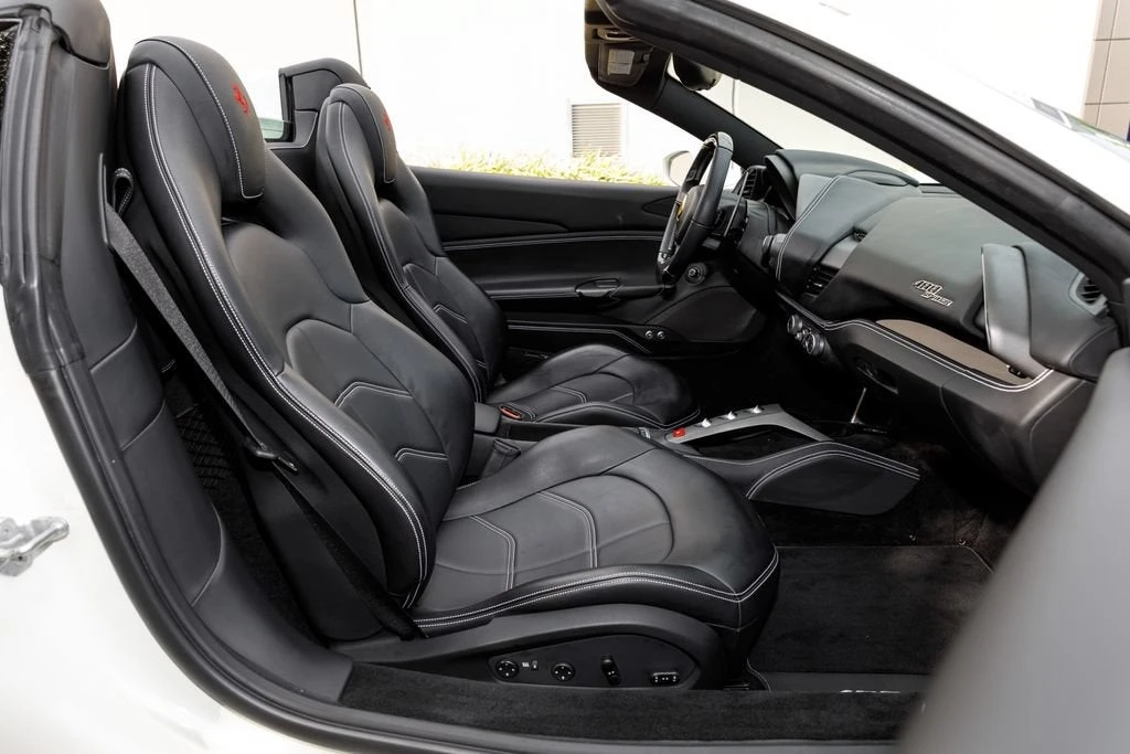 2019 Ferrari 488 Spider - Image 13 of 31
