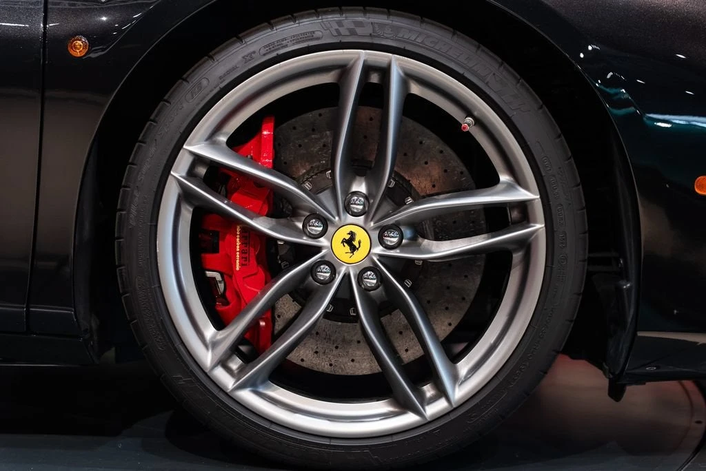 2019 Ferrari 488 Spider - Image 15 of 31