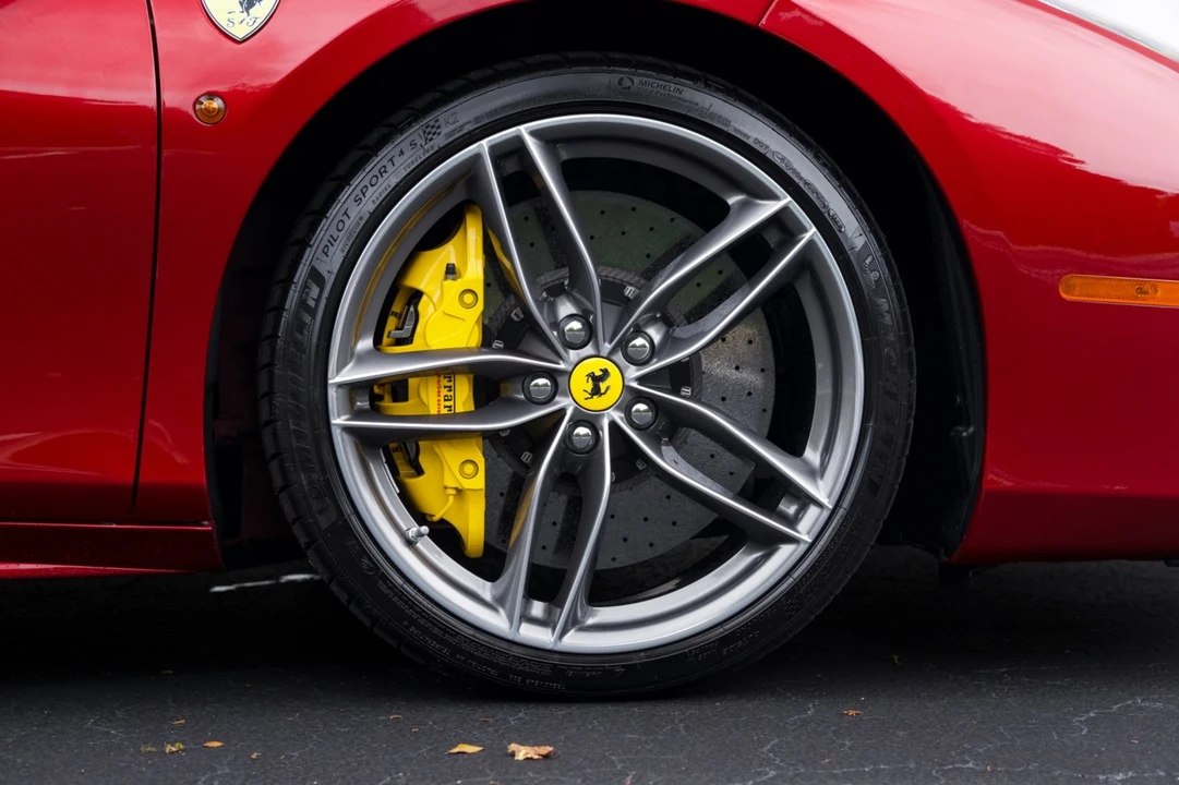 2019 Ferrari 488 Spider - Image 9 of 31