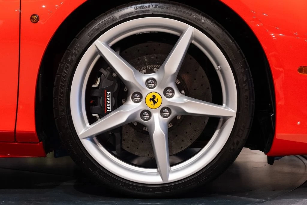 2019 Ferrari 488 Spider - Image 14 of 31