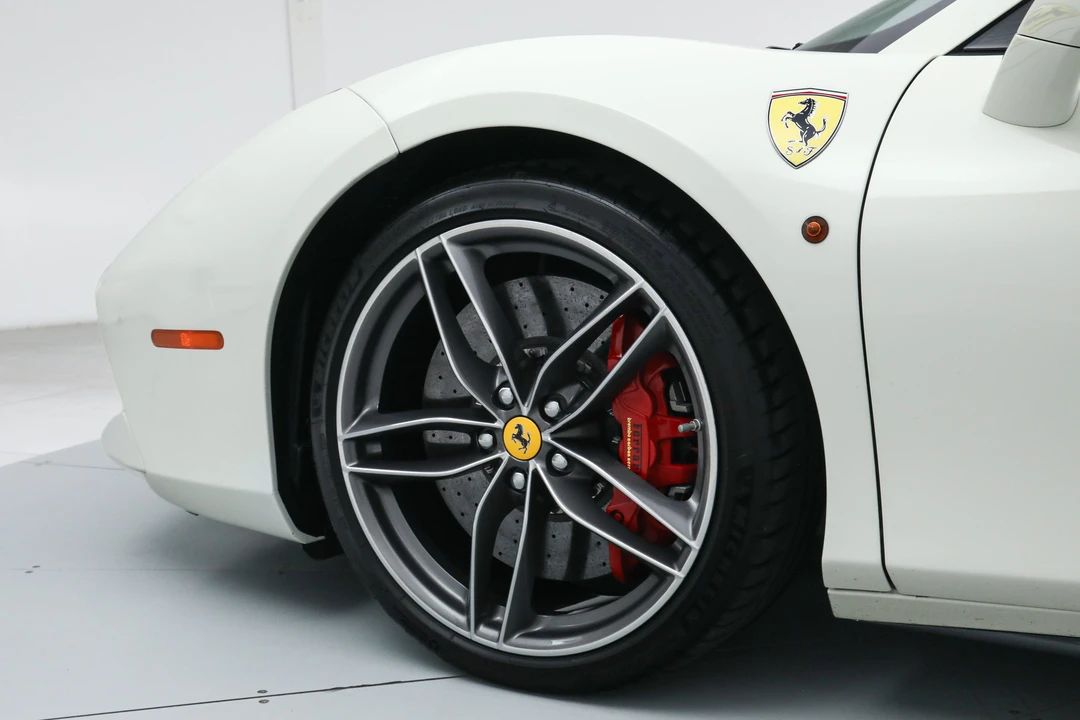 2019 Ferrari 488 Spider - Image 17 of 31