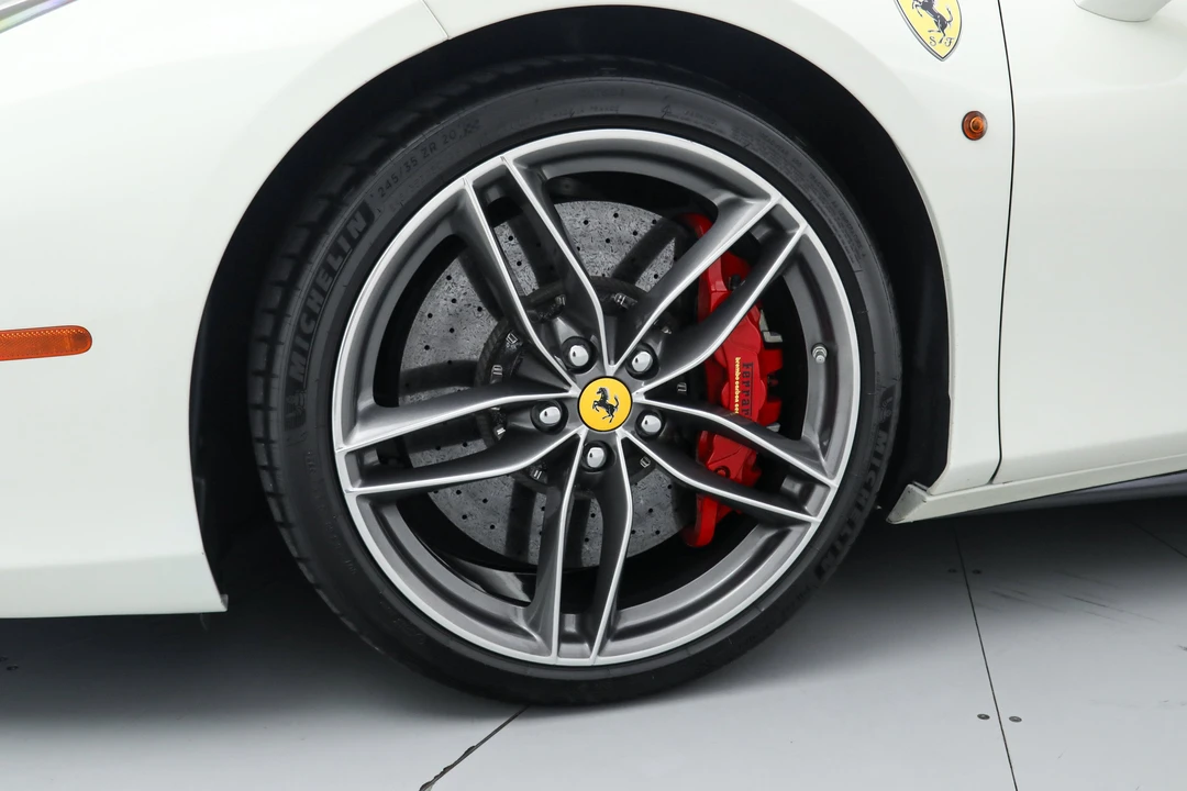 2019 Ferrari 488 Spider - Image 16 of 31