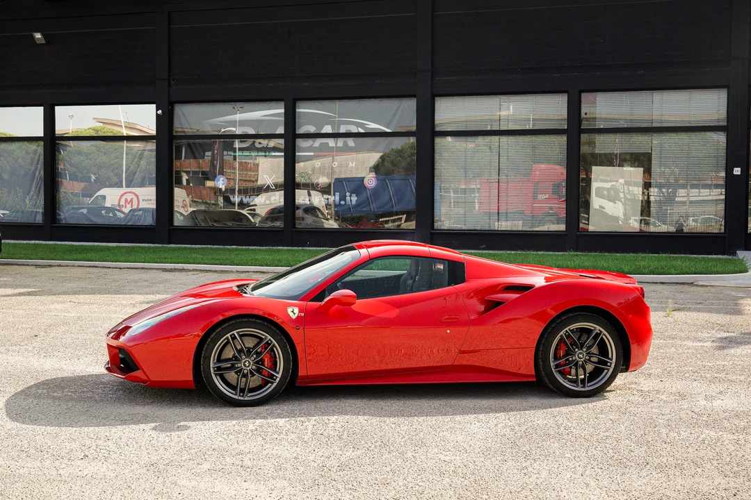 2019 Ferrari 488 Spider - Image 8 of 31