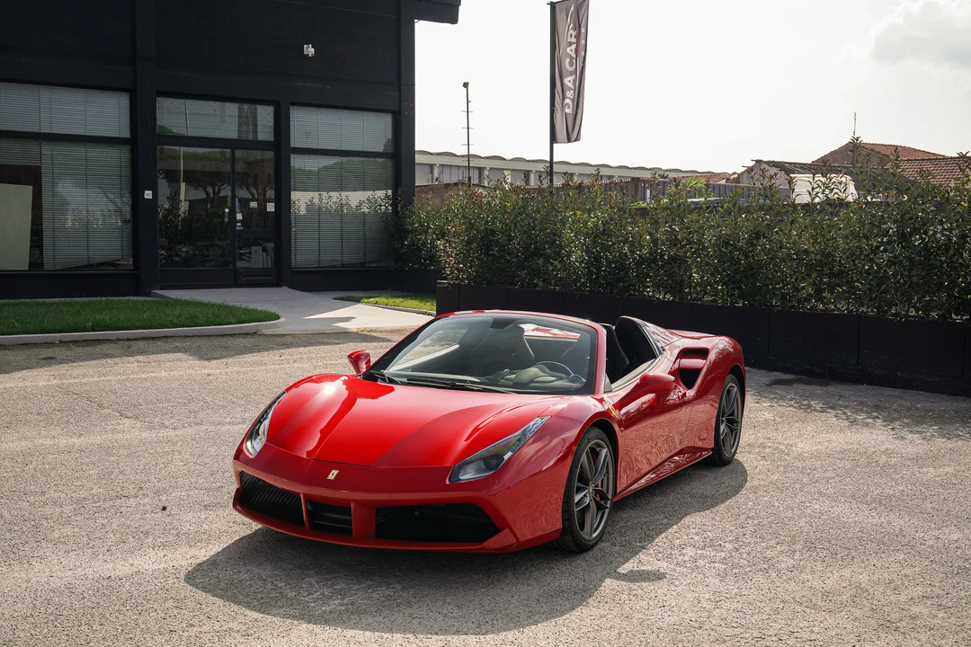 2019 Ferrari 488 Spider - Image 13 of 31