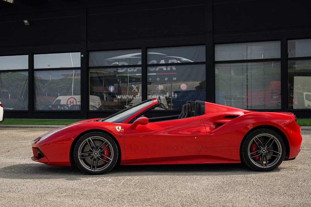 2019 Ferrari 488 Spider - Image 17 of 31