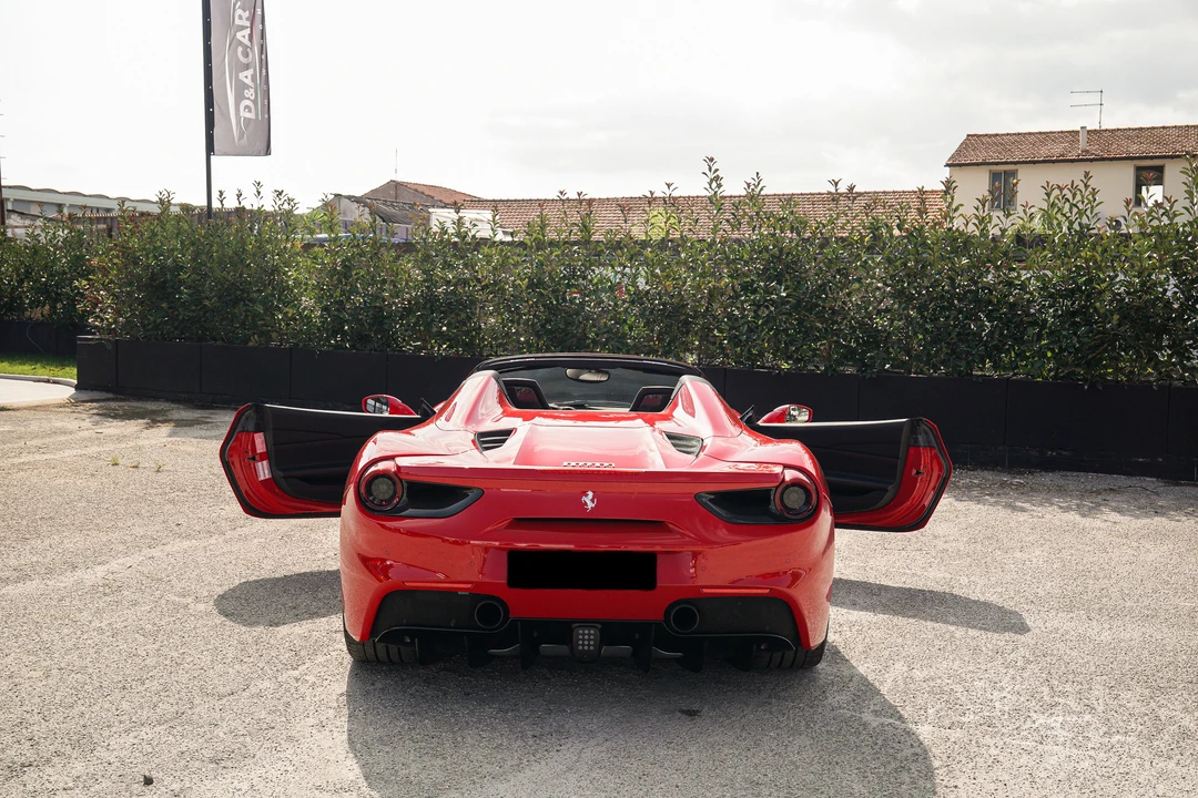 2019 Ferrari 488 Spider - Image 27 of 31