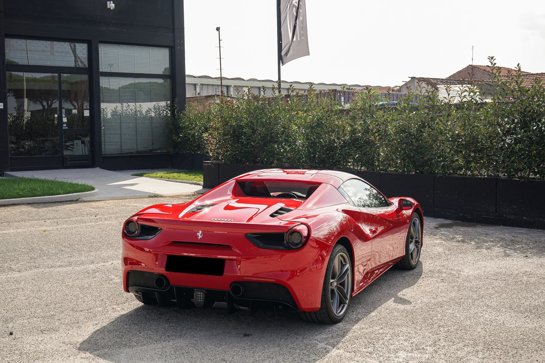 2019 Ferrari 488 Spider - Image 5 of 31