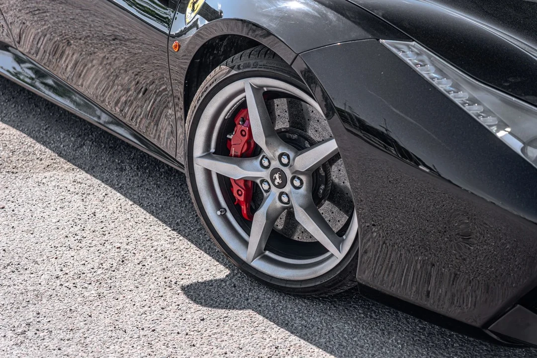 2018 Ferrari 488 Spider - Image 17 of 31