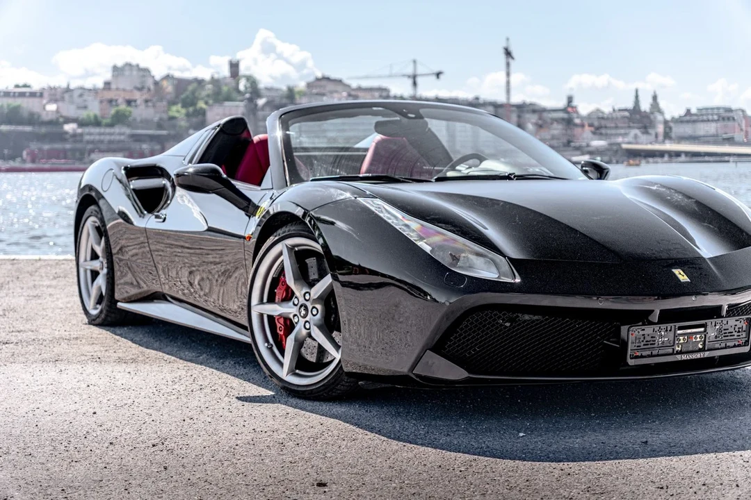 2018 Ferrari 488 Spider - Image 18 of 31