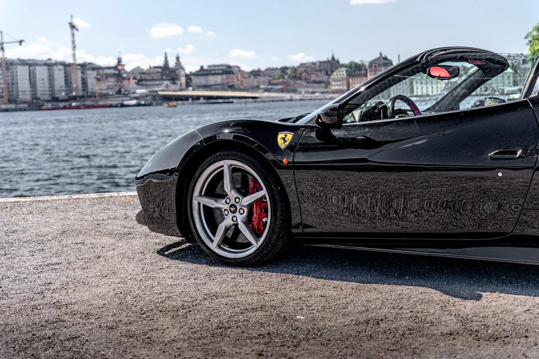 2018 Ferrari 488 Spider - Image 29 of 31