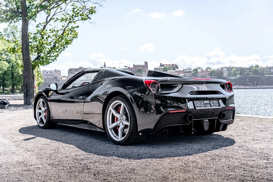 2018 Ferrari 488 Spider - Image 4 of 31