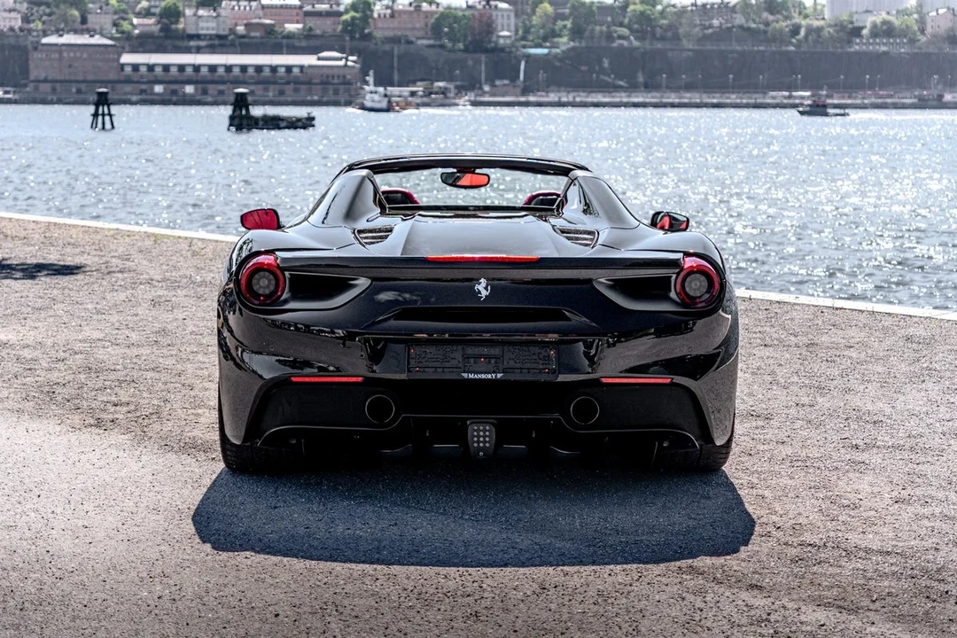 2018 Ferrari 488 Spider - Image 5 of 31