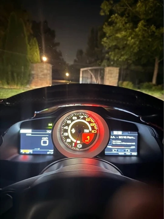 2019 Ferrari 488 GTB - Image 8 of 10