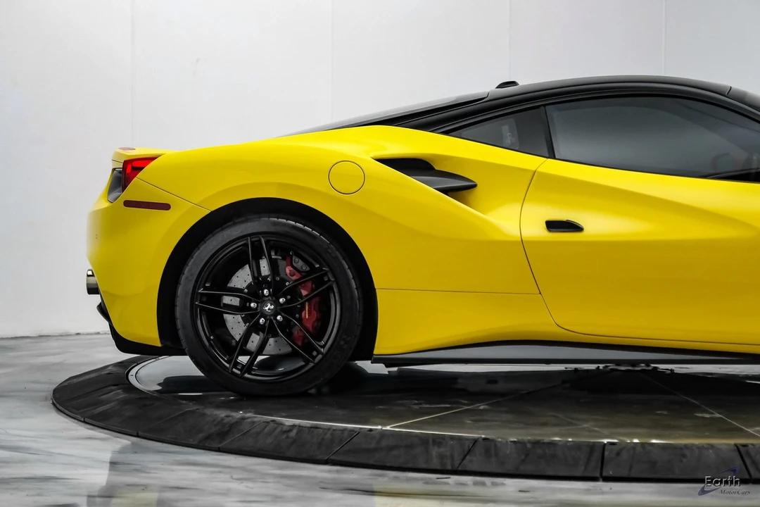2019 Ferrari 488 GTB - Image 27 of 31