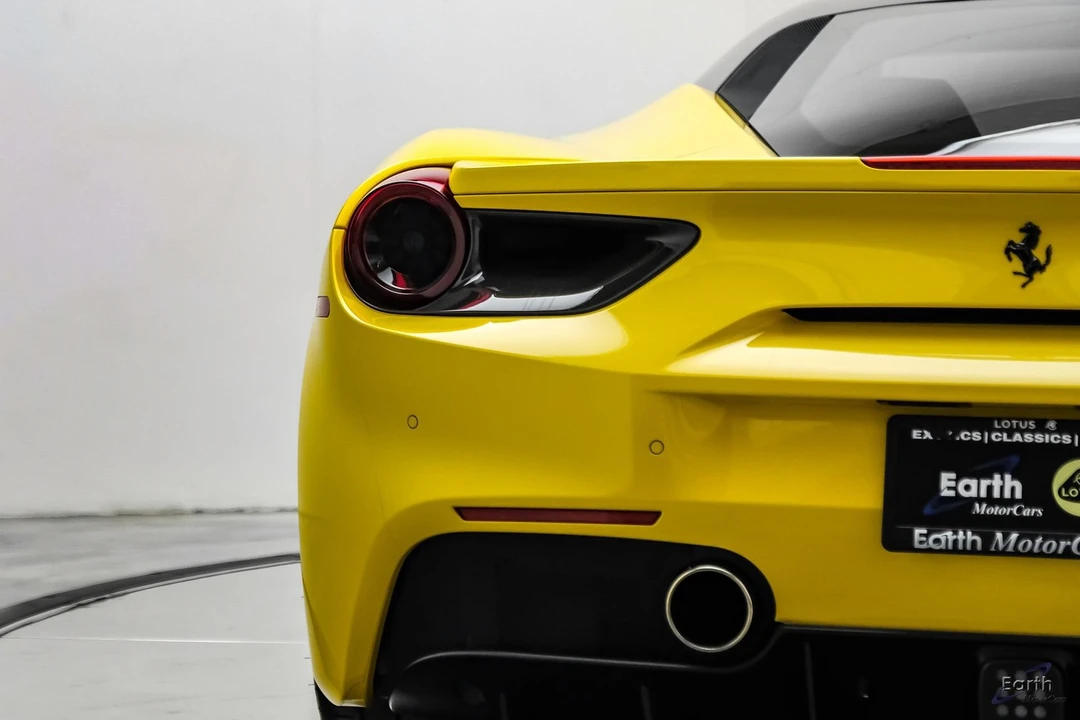 2019 Ferrari 488 GTB - Image 18 of 31