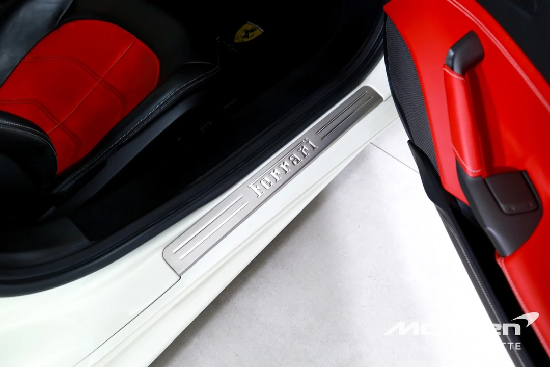 2019 Ferrari 488 - Image 21 of 31