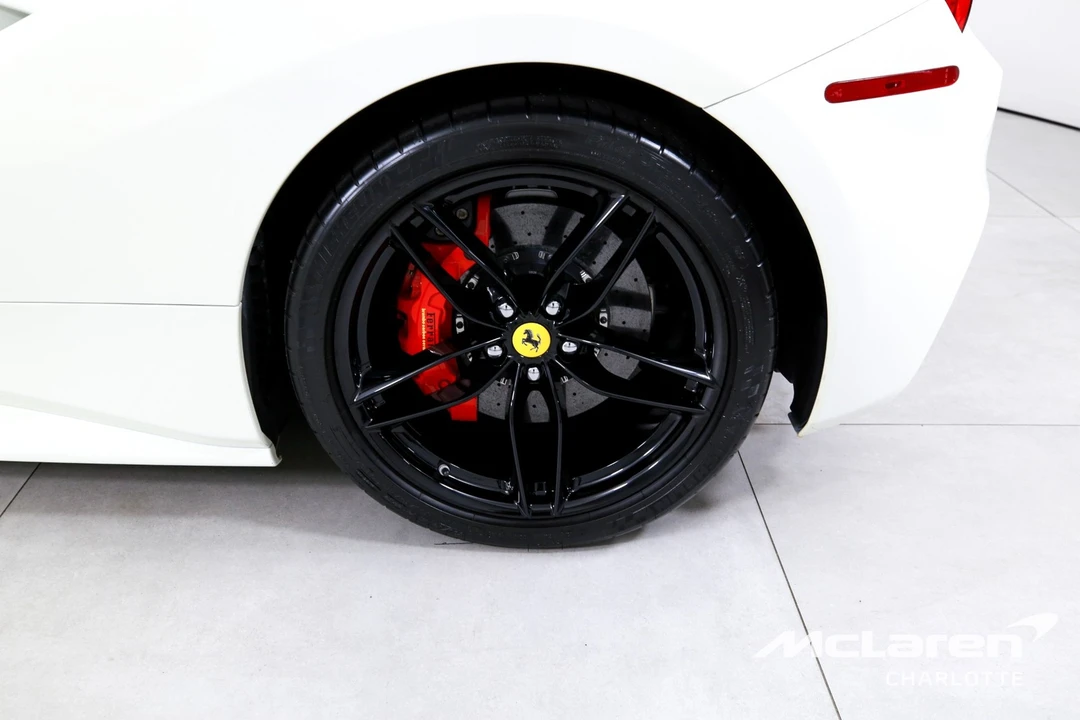 2019 Ferrari 488 - Image 29 of 31