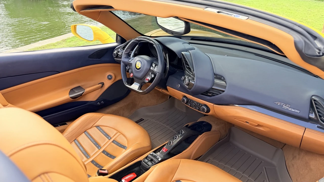 2019 Ferrari 488 - Image 13 of 16