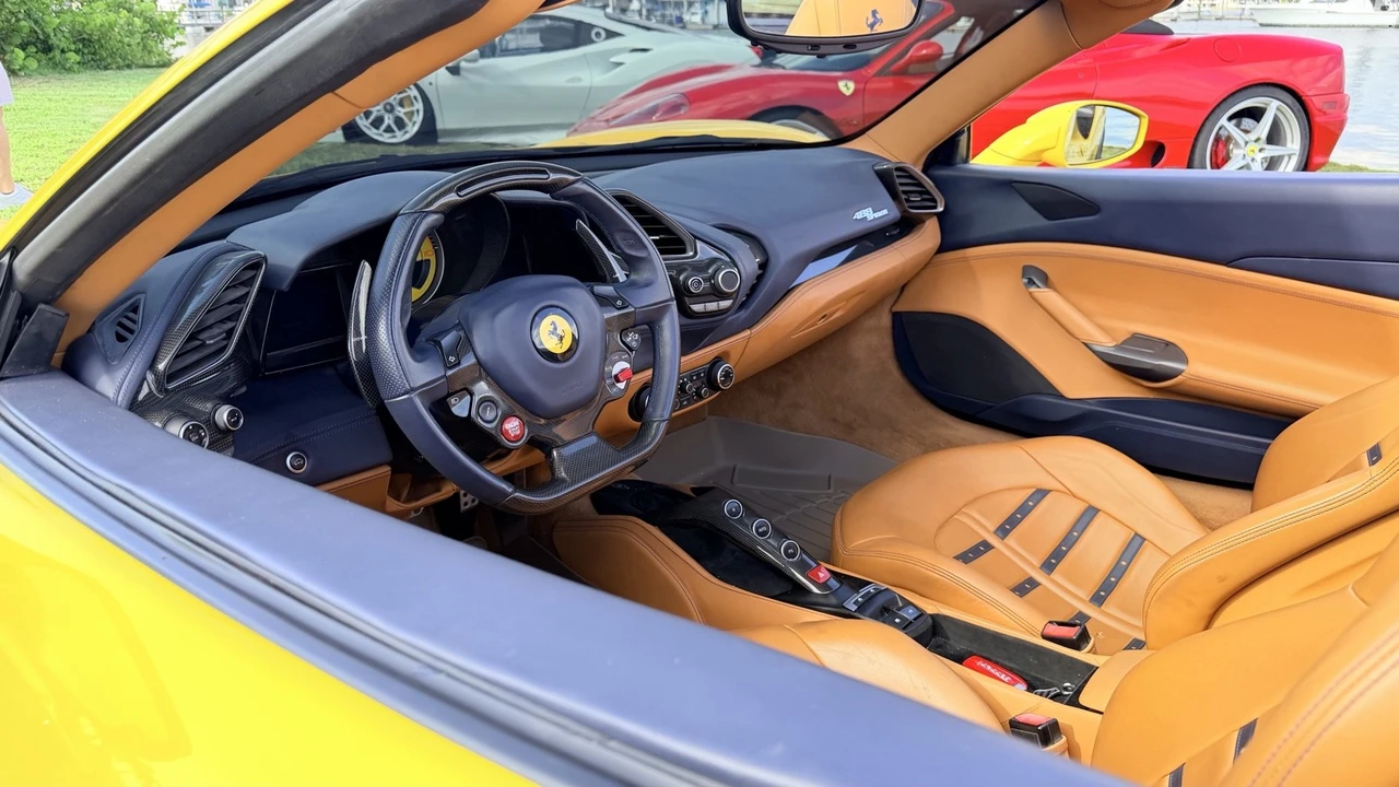 2019 Ferrari 488 - Image 15 of 16