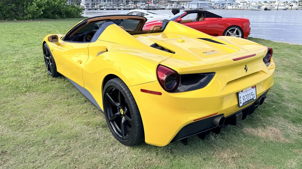 2019 Ferrari 488 - Image 8 of 16