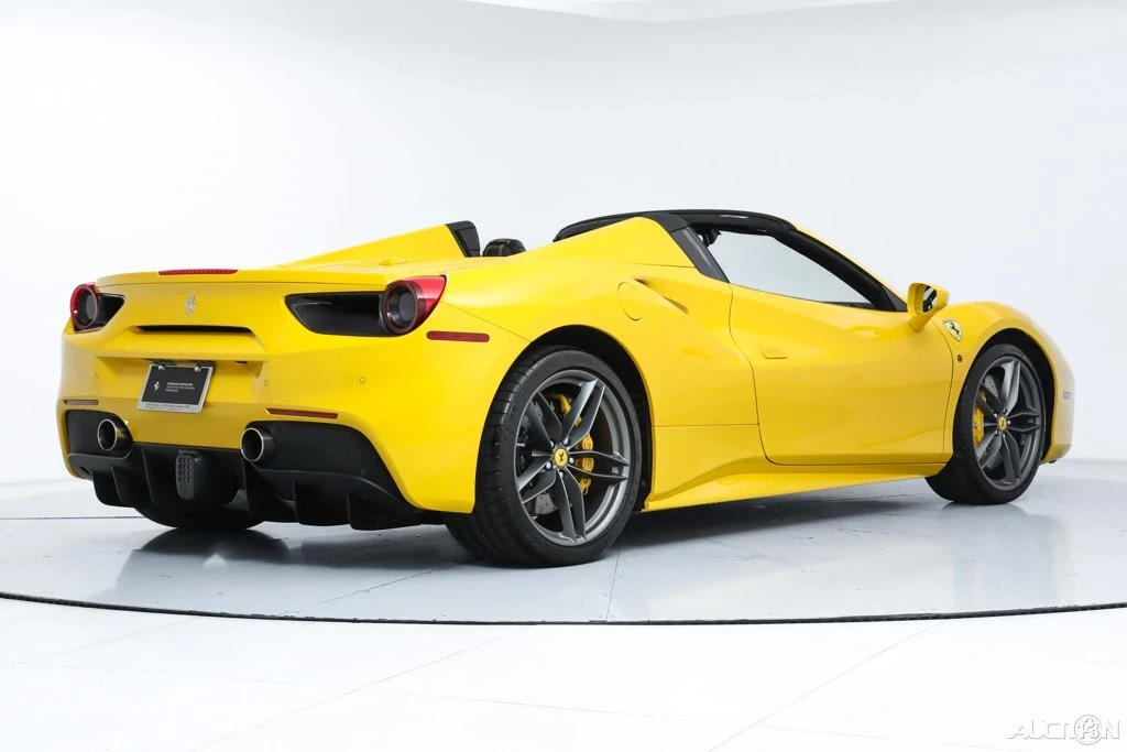 2019 Ferrari 488 - Image 3 of 21