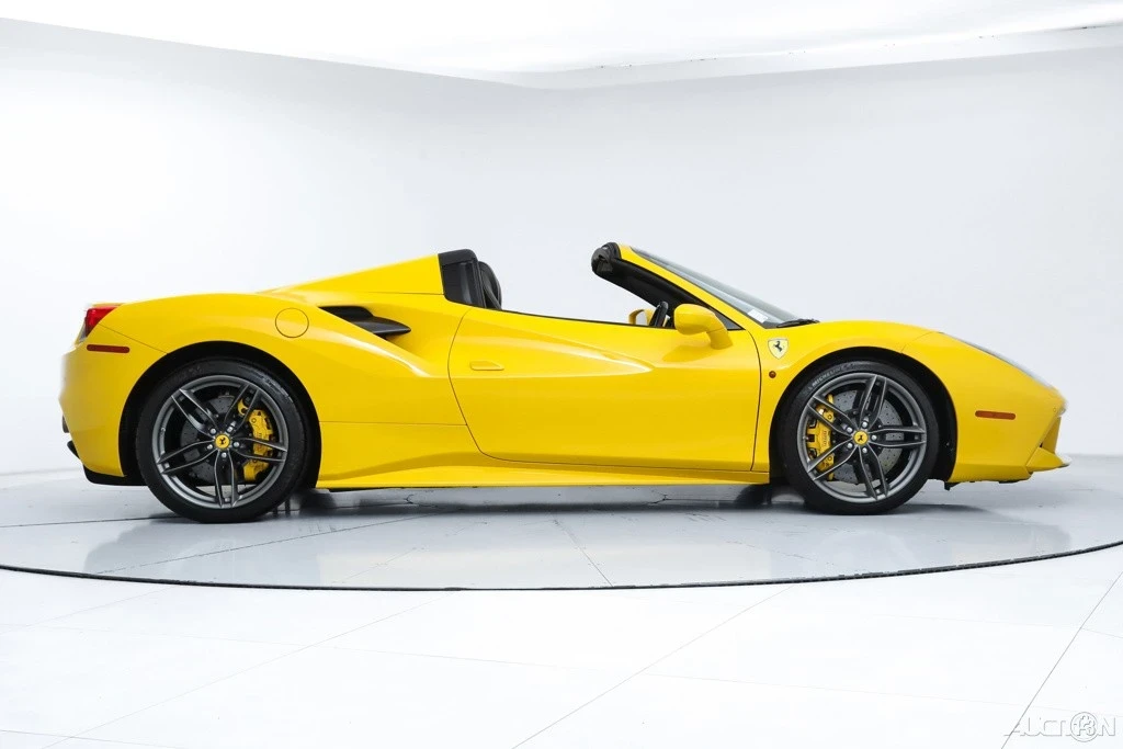 2019 Ferrari 488 - Image 10 of 21