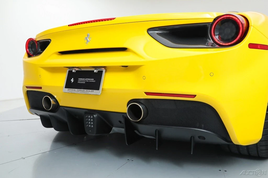 2019 Ferrari 488 - Image 19 of 21