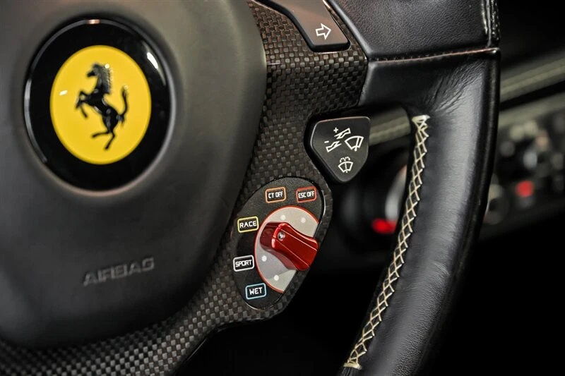 2019 Ferrari 488 - Image 23 of 31