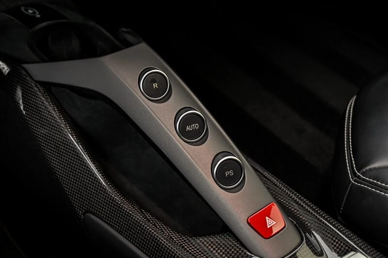 2019 Ferrari 488 - Image 30 of 31
