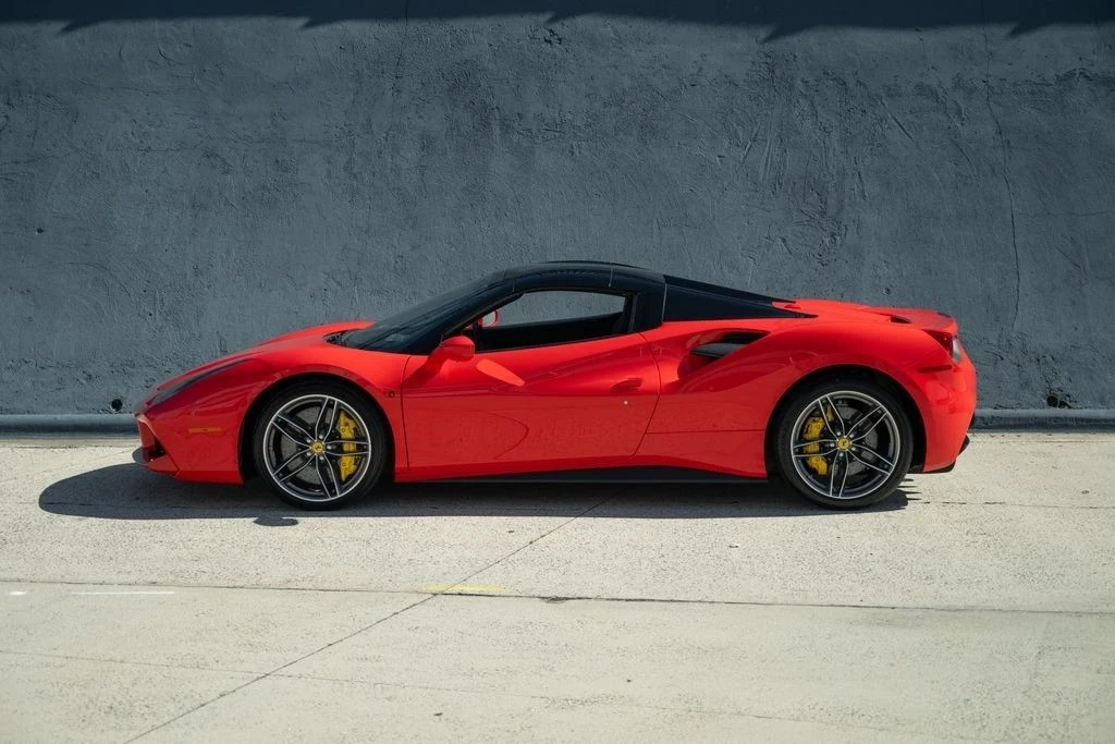 2019 Ferrari 488 - Image 3 of 21