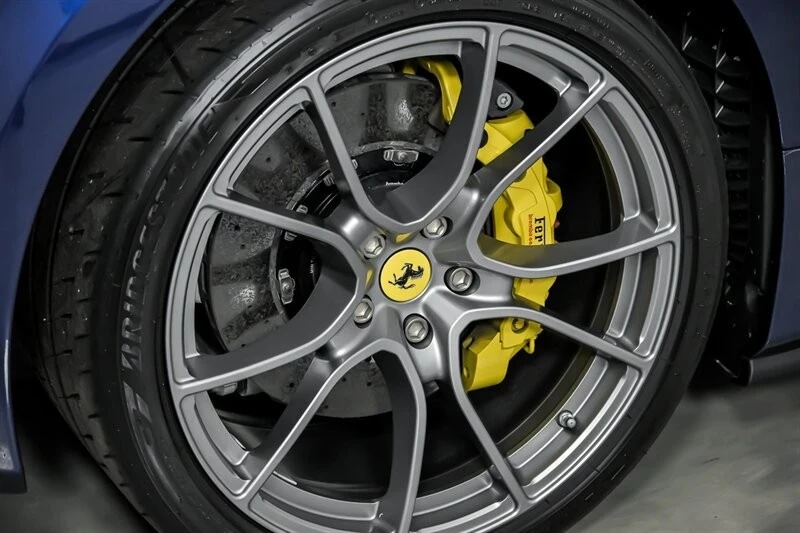2019 Ferrari 488 - Image 16 of 21