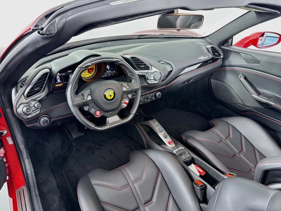 2019 Ferrari 488 - Image 21 of 31