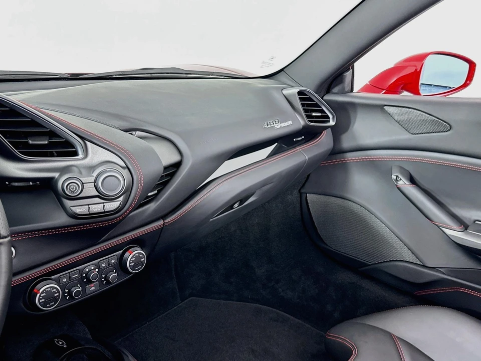 2019 Ferrari 488 - Image 22 of 31