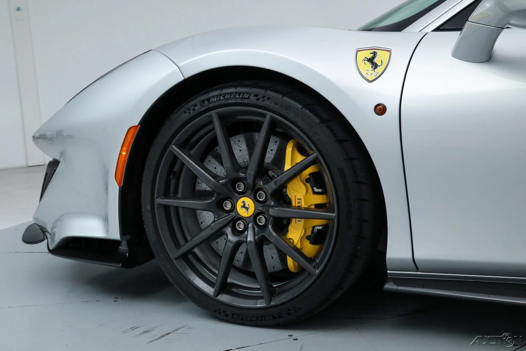 2019 Ferrari 488 - Image 16 of 21