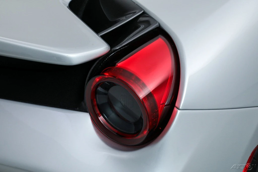 2019 Ferrari 488 - Image 18 of 21