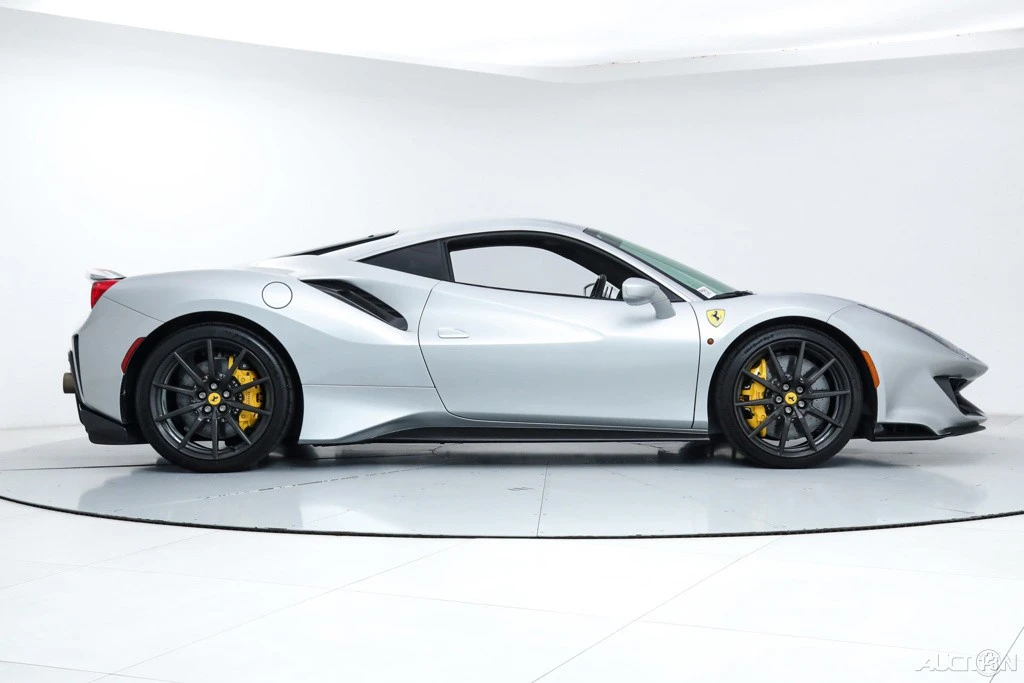 2019 Ferrari 488 - Image 9 of 21