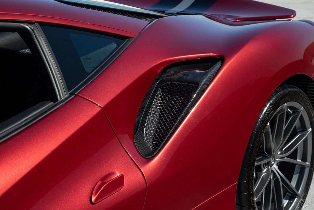 2019 Ferrari 488 - Image 17 of 21