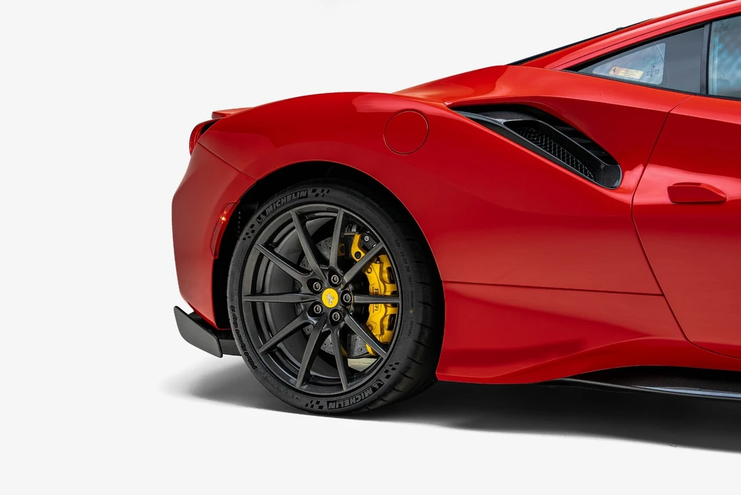 2019 Ferrari 488 - Image 18 of 31