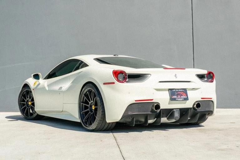 2019 Ferrari 488 GTB - Image 7 of 18