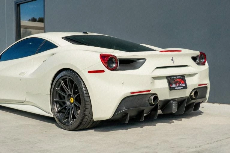 2019 Ferrari 488 GTB - Image 9 of 18