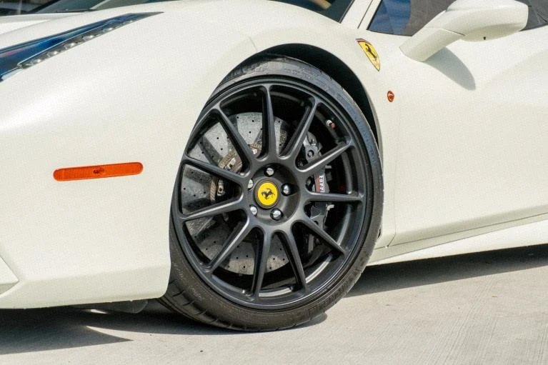 2019 Ferrari 488 GTB - Image 11 of 18