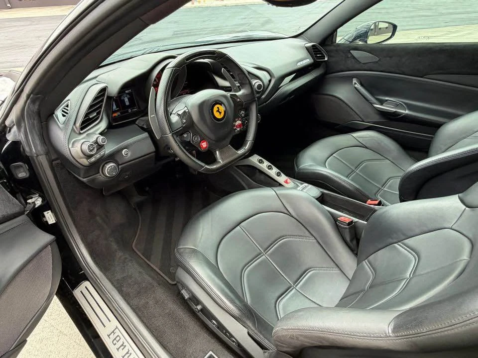 2019 Ferrari 488 GTB - Image 9 of 17