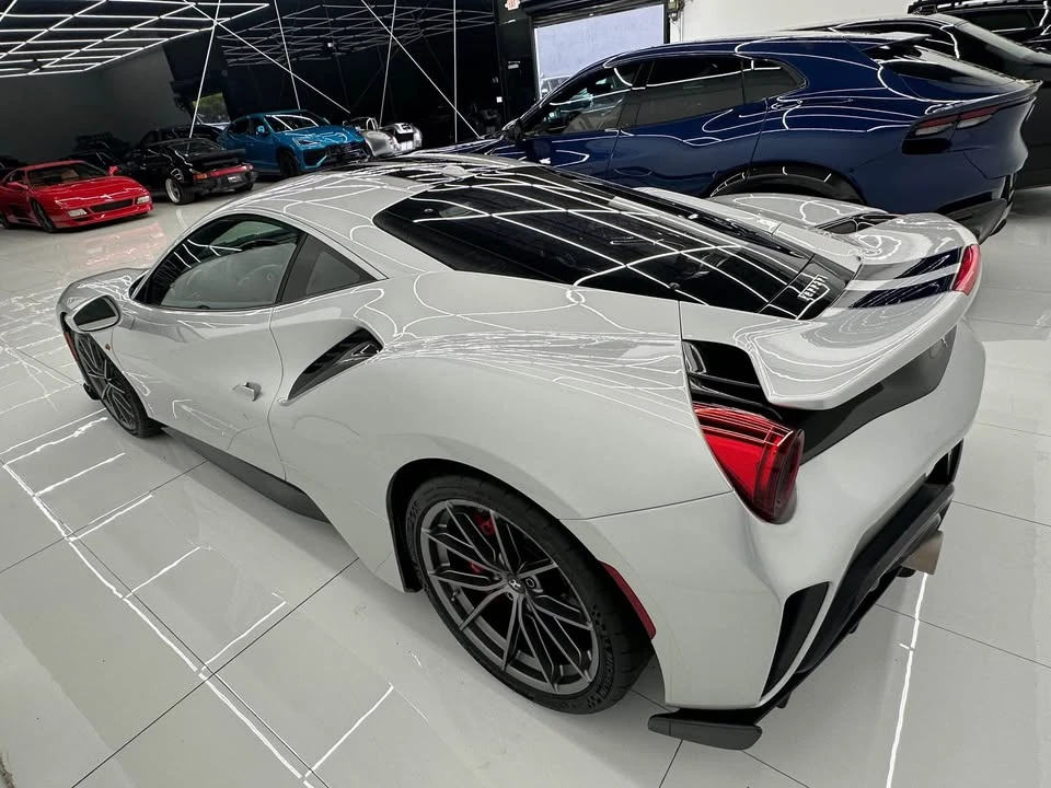 2019 Ferrari 488 Pista - Image 8 of 20