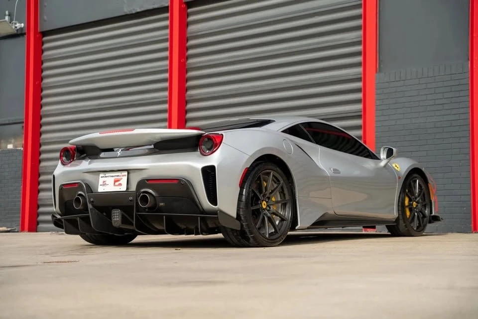 2019 Ferrari 488 Pista - Image 9 of 17