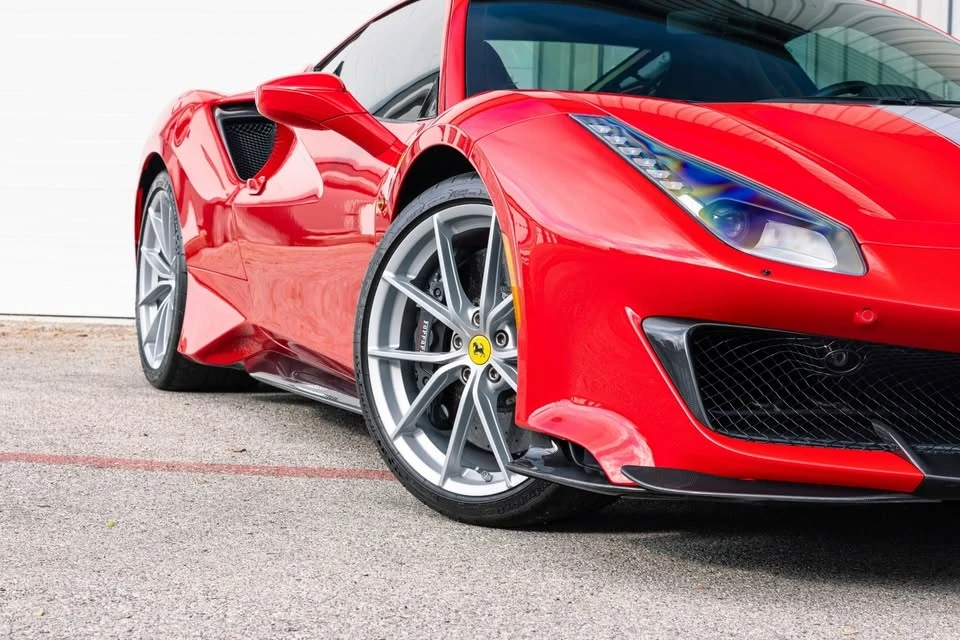 2019 Ferrari 488 Pista - Image 3 of 19